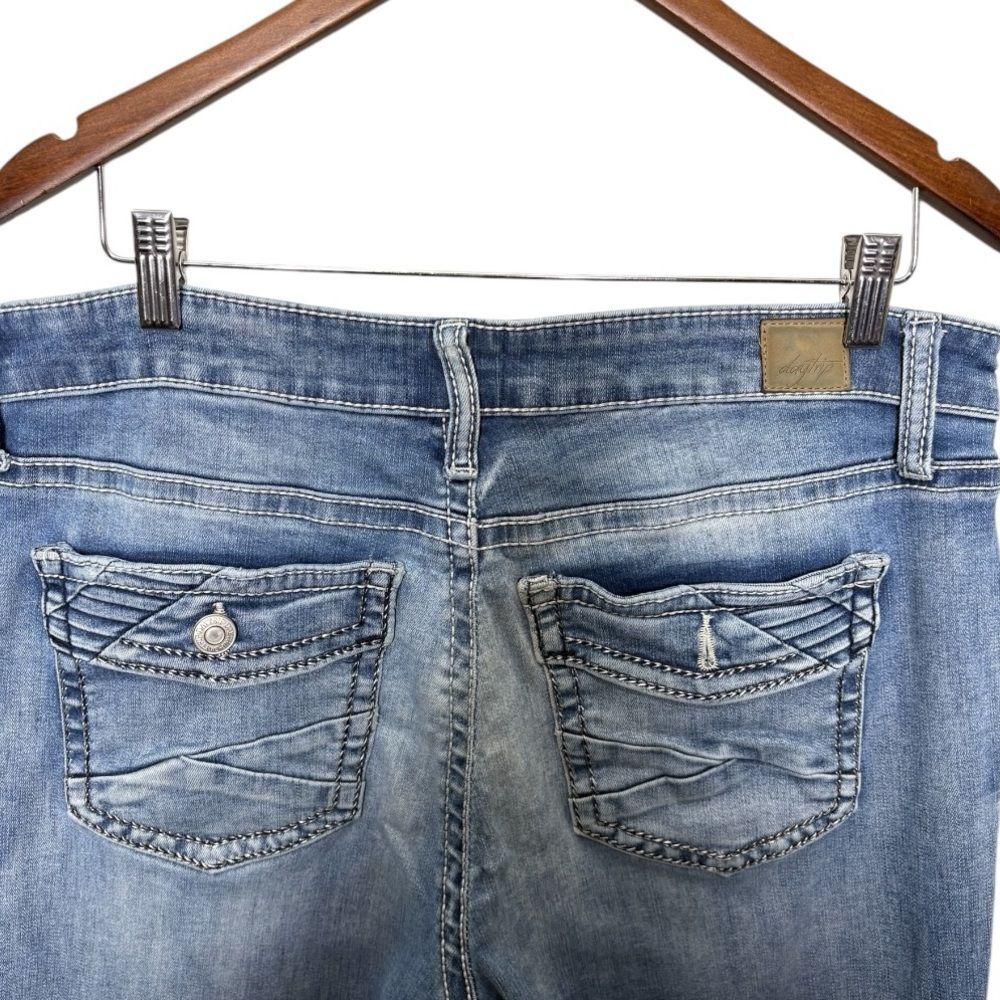 DAYTRIP Virgo Bootcut Jeans Womens 36XXL Missing locket button light wash - Picture 3 of 7